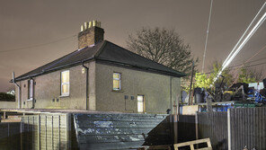 공항 벗어난 주변 풍경, 김신욱 사진전 ‘공항 도시’