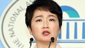 “이언주 탈당회견 대선 출마 느낌…한국당서 황교안·나경원과 ‘빅3’ 될 것”