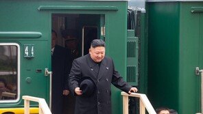 러 언론 “김정은, 27일까지 러시아 체류…26일 시내시찰”