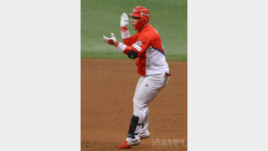 ‘4년새 33% 감소’ 높아진 주전 의존도, 사라지는 대타 신공