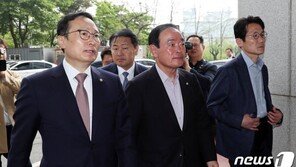 여야 4당 원내대표, 文의장 병문안…“무뢰한들 난동” 성토