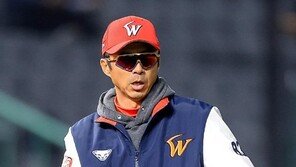 SK 손혁 투수코치, A형 독감으로 24일까지 휴식