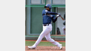 ‘야수 향한 슬라이딩’ 베탄코트, 2루 충돌 방지법 첫 사례