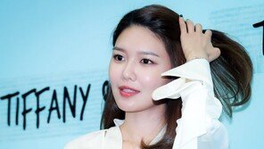 [연예뉴스 HOT③] 수영, 악플러 상대 법적대응 예고