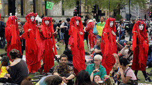 ‘기후변화 대책 촉구’ 英서 2주째 시위 