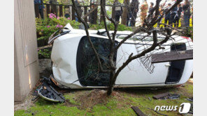 인천 가좌동서 승용차 버스 추돌 후 아파트단지 돌진…3명 사상