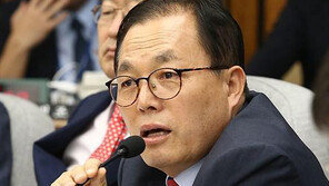 ‘잘난 문희상’ 비판하려다…이채익 “임이자, 키 작고 결혼 포기 올드미스”