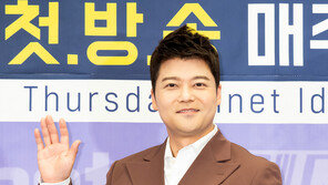 10년만에 앵커된 전현무, 영혼없이 적당히…‘TMI 뉴스’