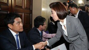 “대한민국 국회는 죽었다”…나경원, 권은희 ‘사보임’ 규탄