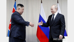 [속보]푸틴 “北 체제 보장 논의 위해 6자회담 가동돼야…韓美 불충분”