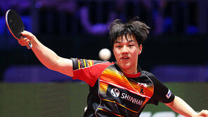 탁구 대표팀 막내 안재현, 세계 4위 하리모토 격파