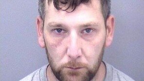 성관계중 여성의 반대에도 콘돔 뺀 英남성, 강간혐의 12년형