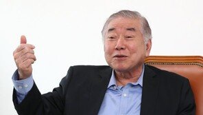 문정인 “북미 ‘일괄타결’ 위해 신뢰구축 필요…北선제행동 나서야”