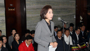 나경원 “불법에 저항권 인정돼…26일도 온몸으로 싸울 것”