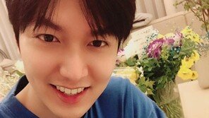 이민호, 소집해제 후 셀카 공개…훈훈 비주얼