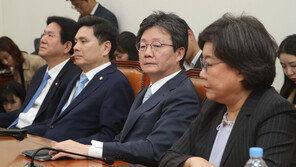 보이콧·사보임·줄사퇴·불신임…바른미래 지도부 ‘패닉’