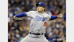 ‘동갑 절친’ 류현진 선발-강정호 5번 3루수 출전…MLB 첫 맞대결