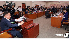 ‘일단 정지’한 패스트트랙 열차…여야 4당, 어떻게 다시 굴릴까?