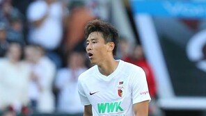 아우크스부르크, 레버쿠젠에 1-4 역전패…구자철 교체 출전