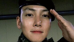 ‘현역 만기 제대’ 지창욱 “실감 안나…좋은 작품으로 인사”