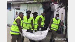 스리랑카 대통령 “테러 관련 단체 재산 몰수”