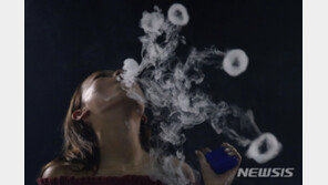 급성장하는 전자담배 시장…관련株 타볼까