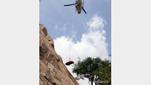 설악산 출입금지구역 ‘릿지’ 등반하던 1명 사망 1명 중상