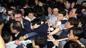 ‘동물국회’에 ‘33년만의’ 경호권 발동, 질서유지권과 차이는?