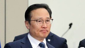 홍영표 “패스트트랙 포기 안해, 방해 하는자 예외 없이 고발 할 것”