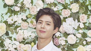 신한은행, 새 모델로 박보검 발탁