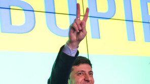 젤렌스키 “고통받는 러시아인에 우크라 시민권 줘야”