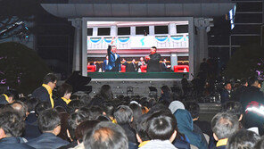 북핵 주변국 급박한 행보… 文대통령은 “천천히 오면 기다려야”