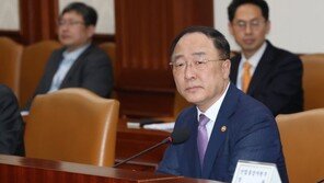 홍남기 “이란발 유가 상승 대비, 알뜰주유소 활성화”