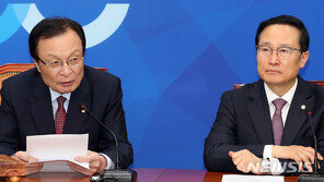 이해찬 “내 휴대폰으로 한국당 불법 30장 찍어…직접 고발”