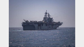 美 최신형 강습상륙함, 日로 집결…‘군사굴기’ 中 견제?