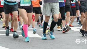 “준비!” 소리에 맞춰 기다릴 때의 긴장감…그냥 내일 뛰면 안 될까