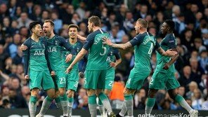 EPL, 우승 못지않게 뜨거운 3, 4위 경쟁