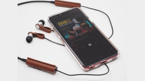 [리뷰] 가죽의 매력에 음질까지? 미터스뮤직 M-EAR-BT