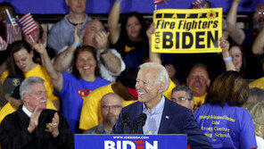 바이든, 대선 향한 첫 유세서 “나는 질 바이든의 남편”