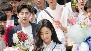 ‘41세’ 김사랑 동안 외모 ‘시선 강탈’…“상위 1% 여신? 딱이네”