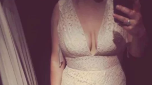 가슴골 노출 ‘민망’ 하객 패션 논란…“내 결혼식이면 내쫓았다” 