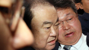 문희상 의장, 스탠트 긴급 시술… “중환자실서 회복 중”