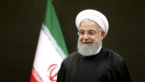 이란 대통령 “미국 압박에도 원유 계속 수출”