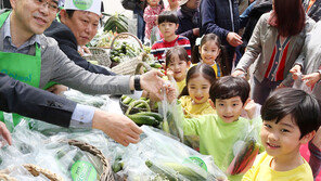 “5월 2일은 오이데이… 쑥쑥 자라다오”