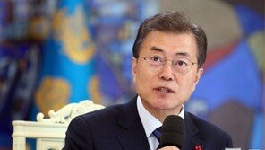 文대통령, 김영란·윤여준 등 사회원로와 2일 오찬간담회