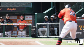 한용덕 감독의 결단…김태균 1군 말소 “예전 이글스 모습 보여”