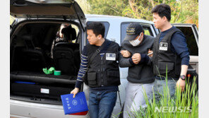 ‘반인륜 범죄’ 계부, 의붓딸 살해·유기 재연 중 흐느껴