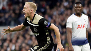 토트넘 “SON, 두 배로 복수해줘”… 챔스 4강 첫판 아약스에 0-1 무릎