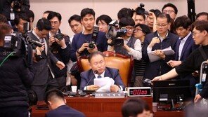 국회 패스트트랙 지정, 국민들어 물어보니…52% “잘했다” 37% “잘못했다”