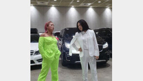 [#해시태그 컷] 누가 더 웃기게?